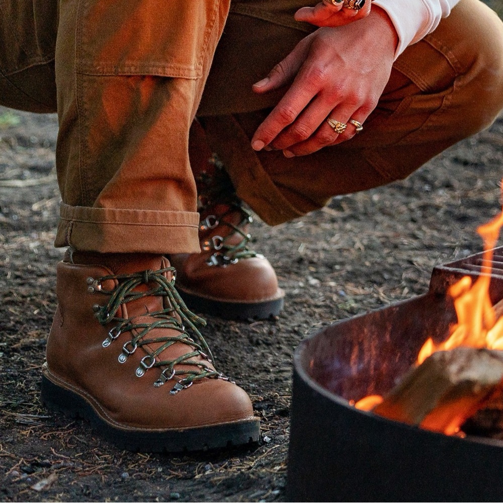Danner Mountain Light GORE-TEX / Brown